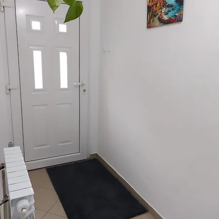 ゲストハウス Elena