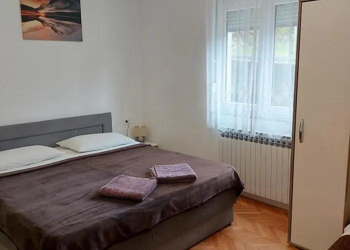 Elena Guest house Pasjak